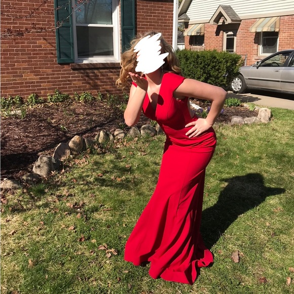 Red Abby Paris prom/ pageant dress - Picture 3 of 4